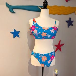 No Boundaries 2 Piece. NWT. Size XL.